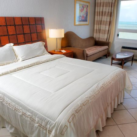 Ramada By Wyndham Princess Belize City Room photo