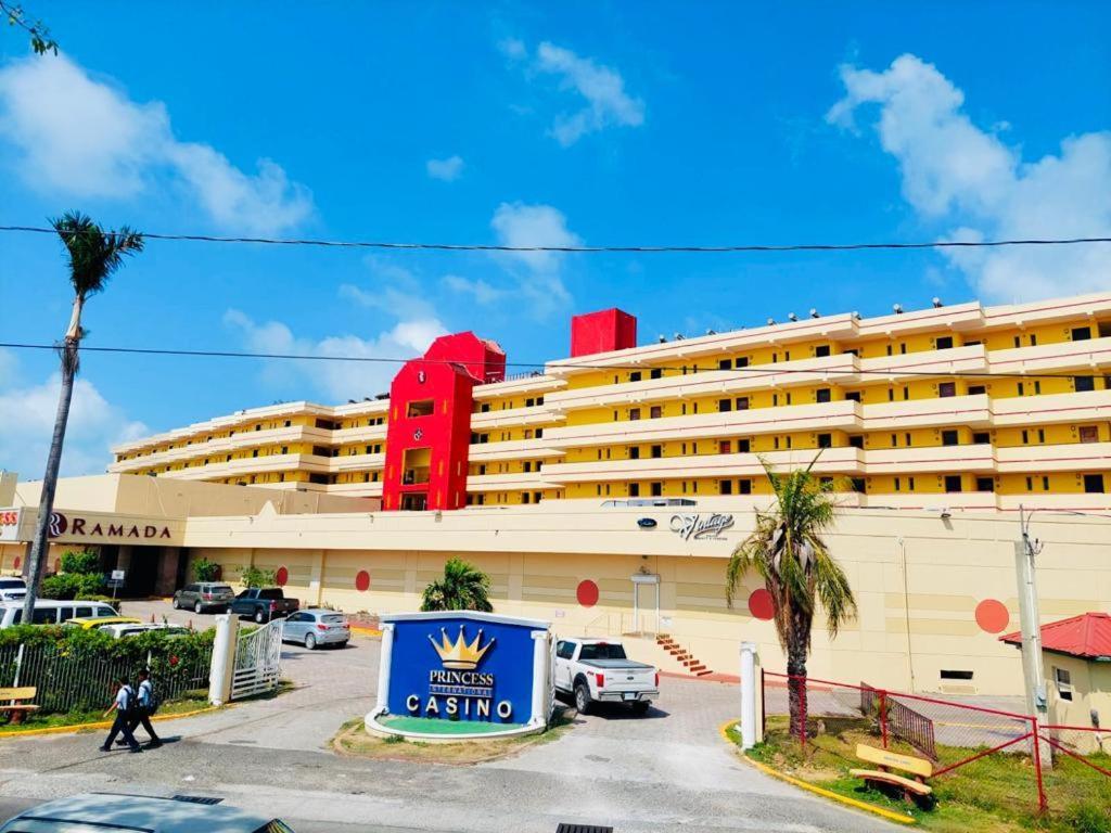 Ramada By Wyndham Princess Belize City Exterior photo